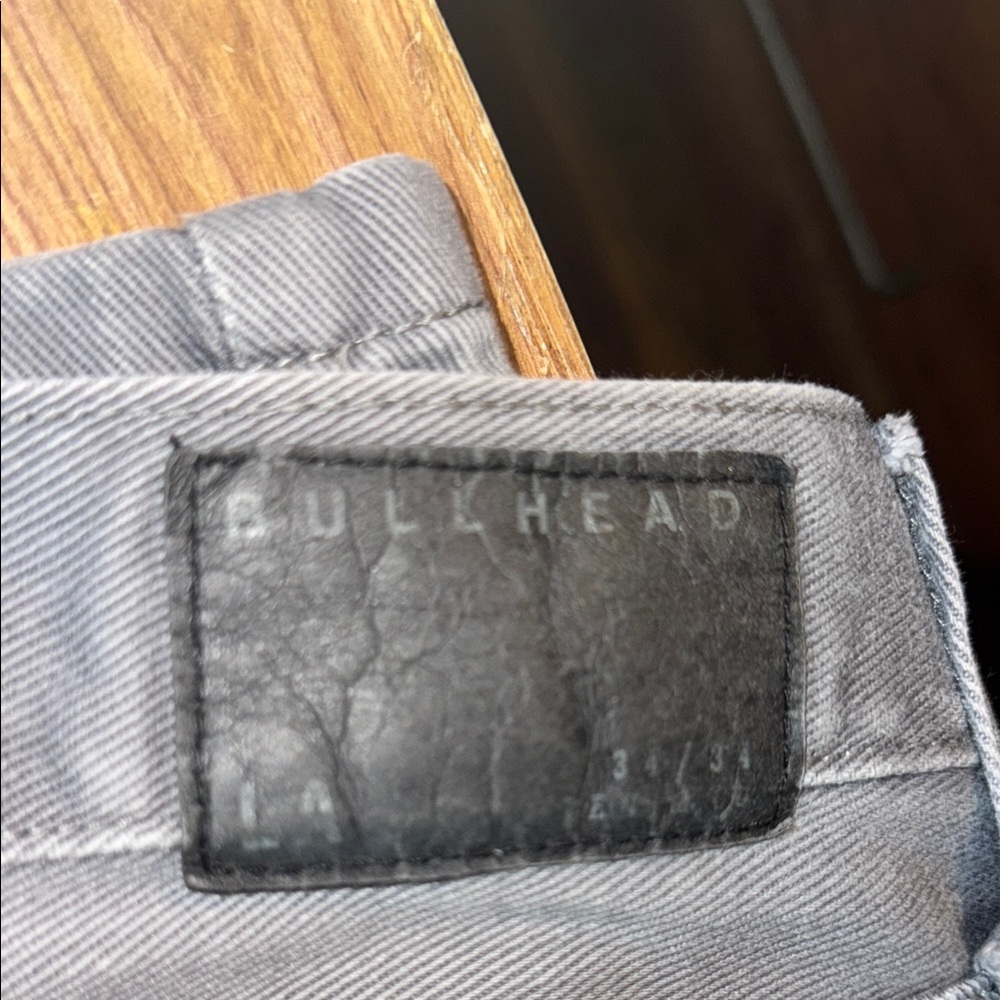 Bullhead Gray Jeans Premium Denim Versatile Fit. Made in Los Angeles.